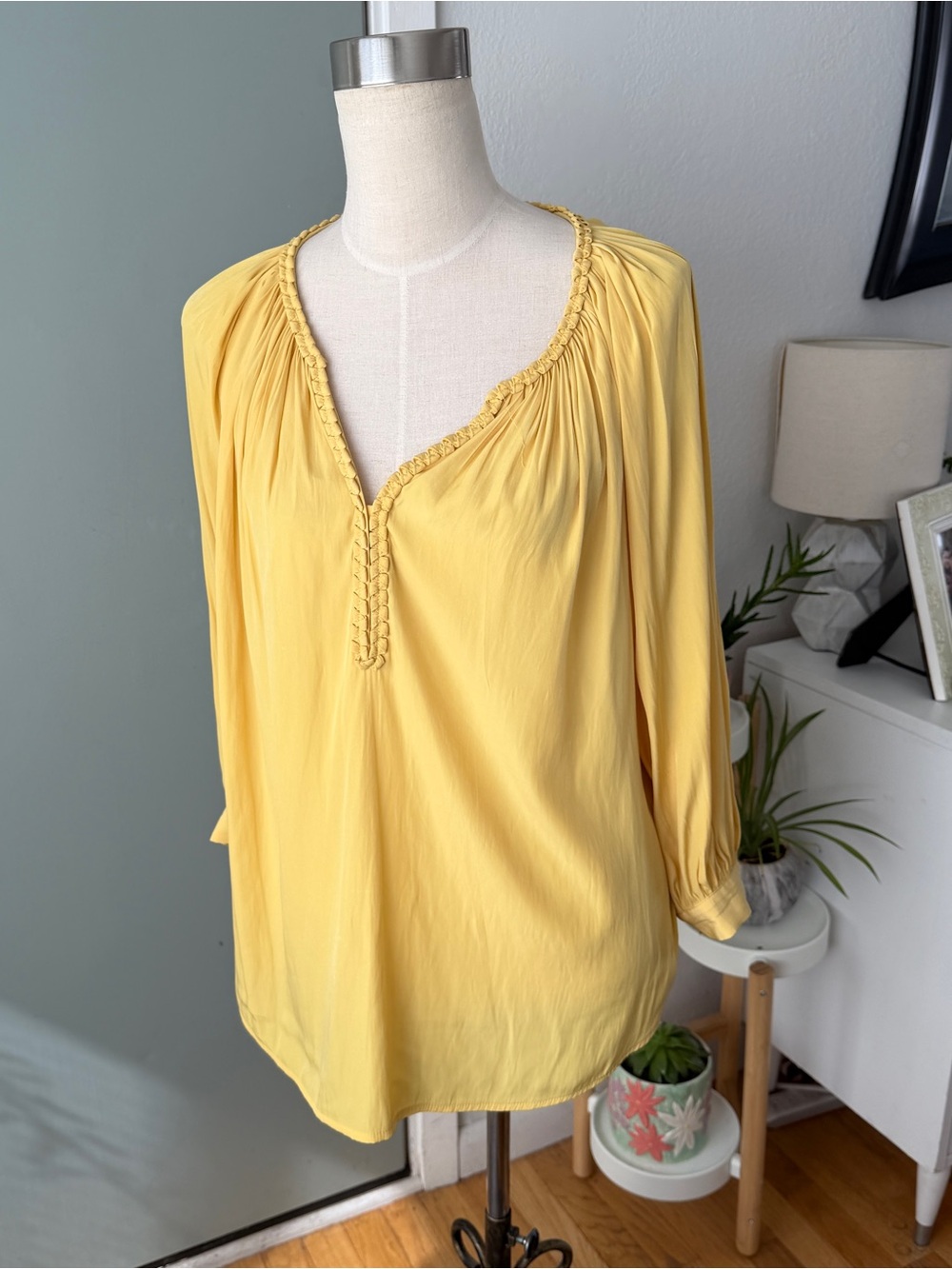 Chico’s blouse - Picture 2 of 4